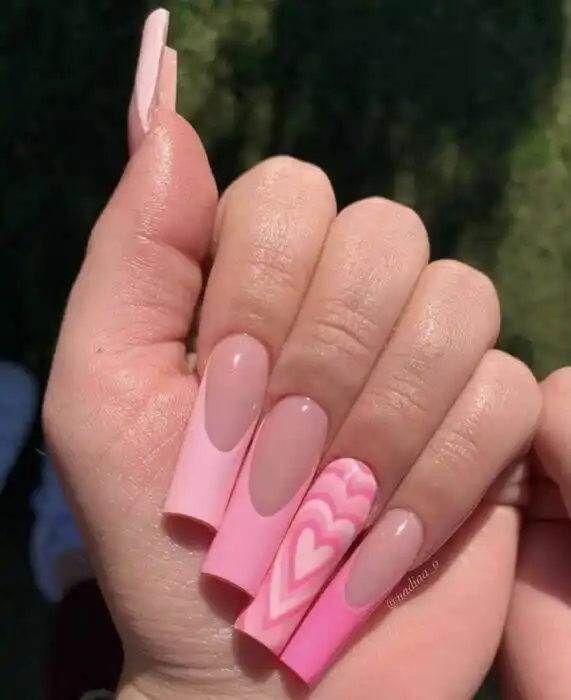 15 Eye-Catching Valentine Nails You’re Crushing On - 95