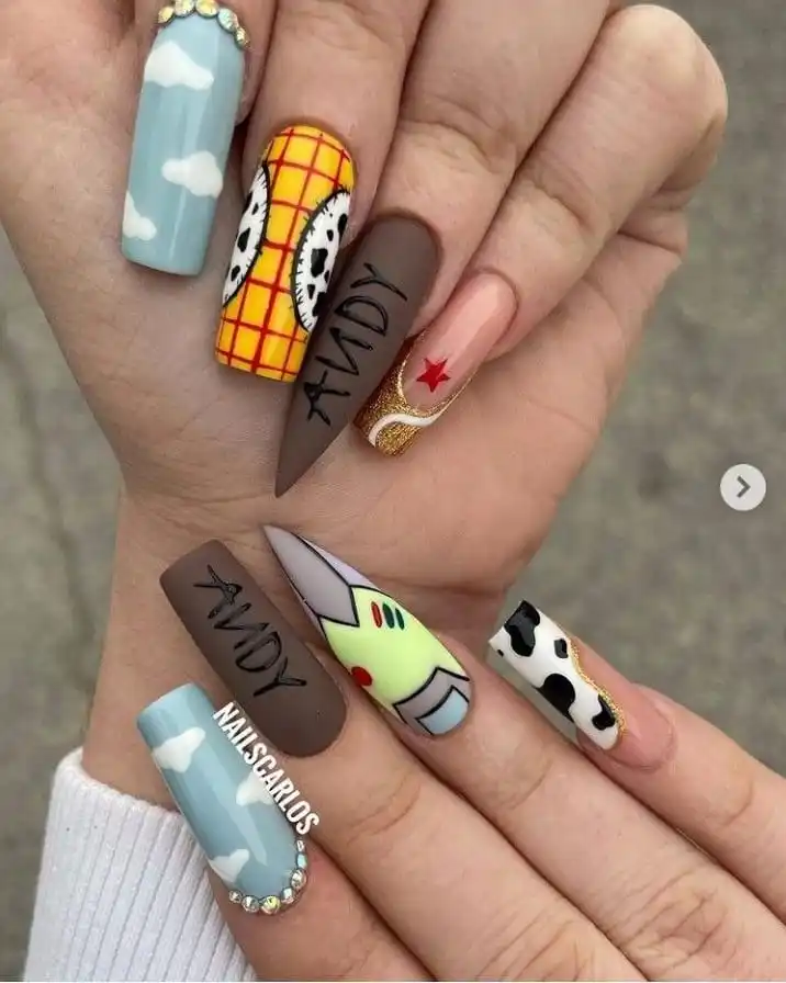30+ Cute Disney Nails for a Magical Manicure