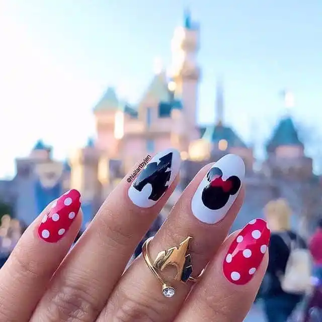 30+ Cute Disney Nails for a Magical Manicure