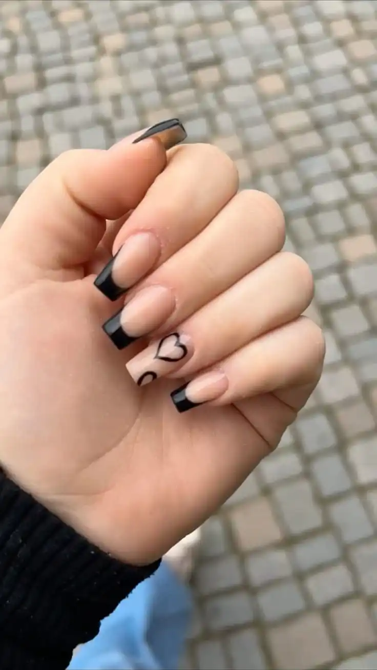 20+ Black Valentine’s Day Nails That Feel Bold, Romantic, and Totally Chic