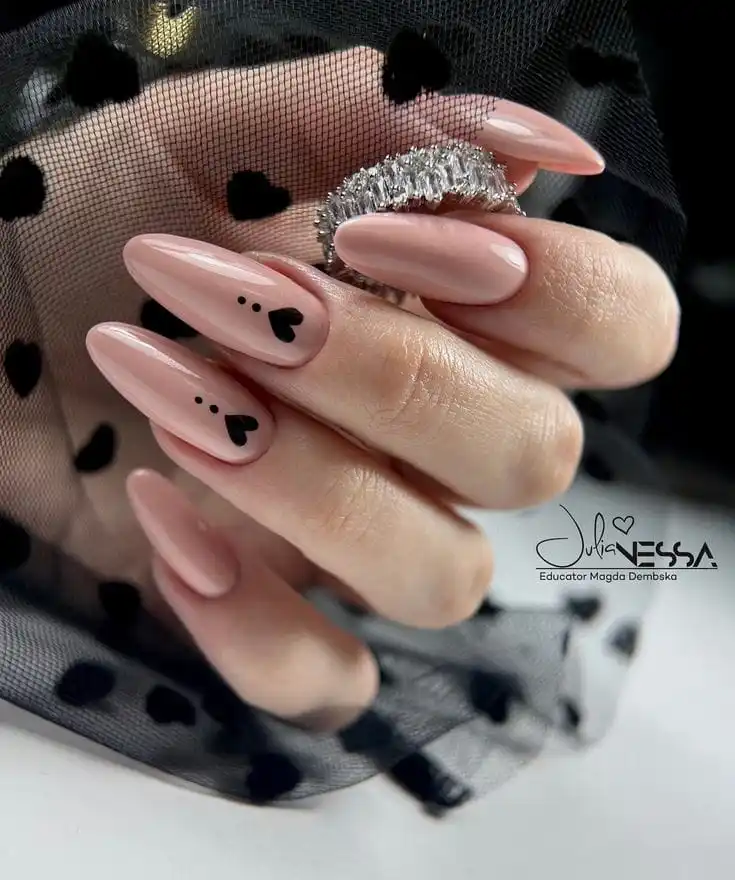 20+ Black Valentine’s Day Nails That Feel Bold, Romantic, and Totally Chic