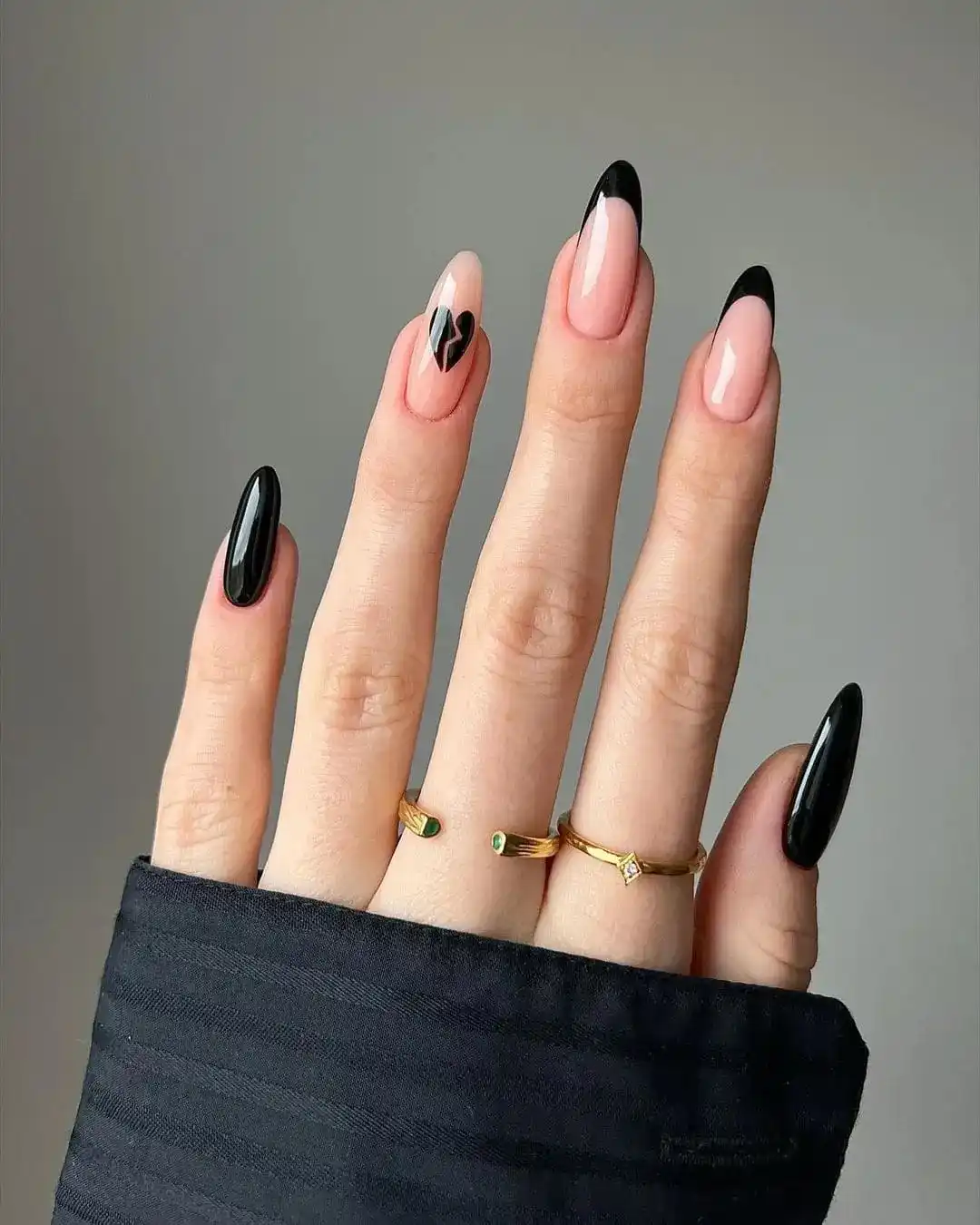 20+ Black Valentine’s Day Nails That Feel Bold, Romantic, and Totally Chic