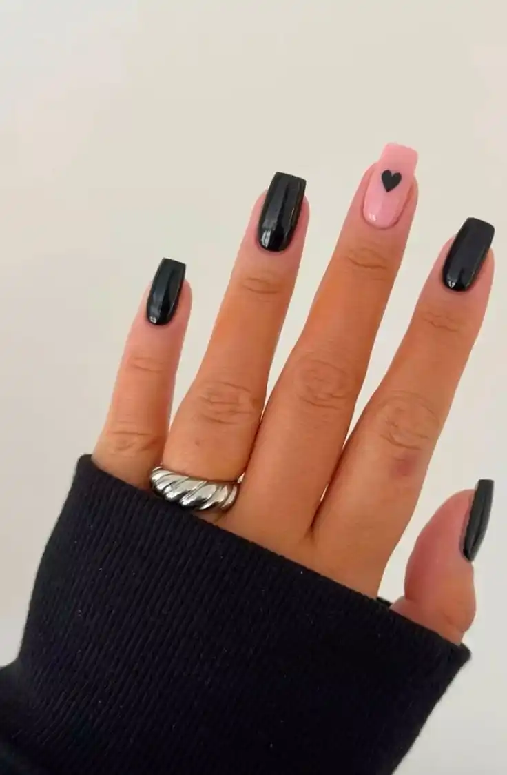 20+ Black Valentine’s Day Nails That Feel Bold, Romantic, and Totally Chic