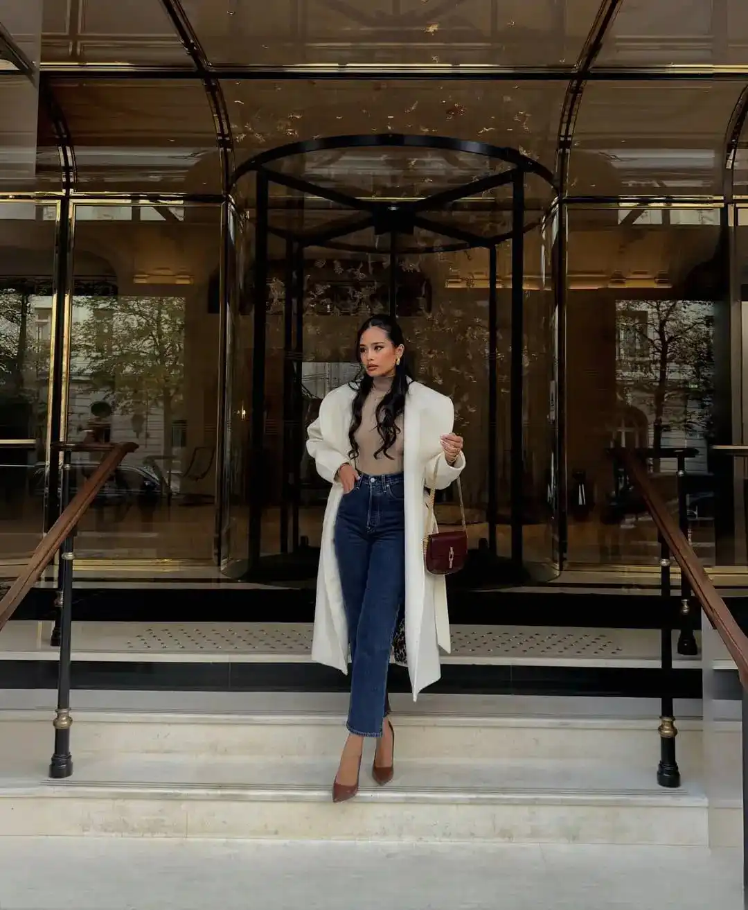 25+ Casual Valentine’s Day Outfits for Date Night, Brunch, and Everything in Between