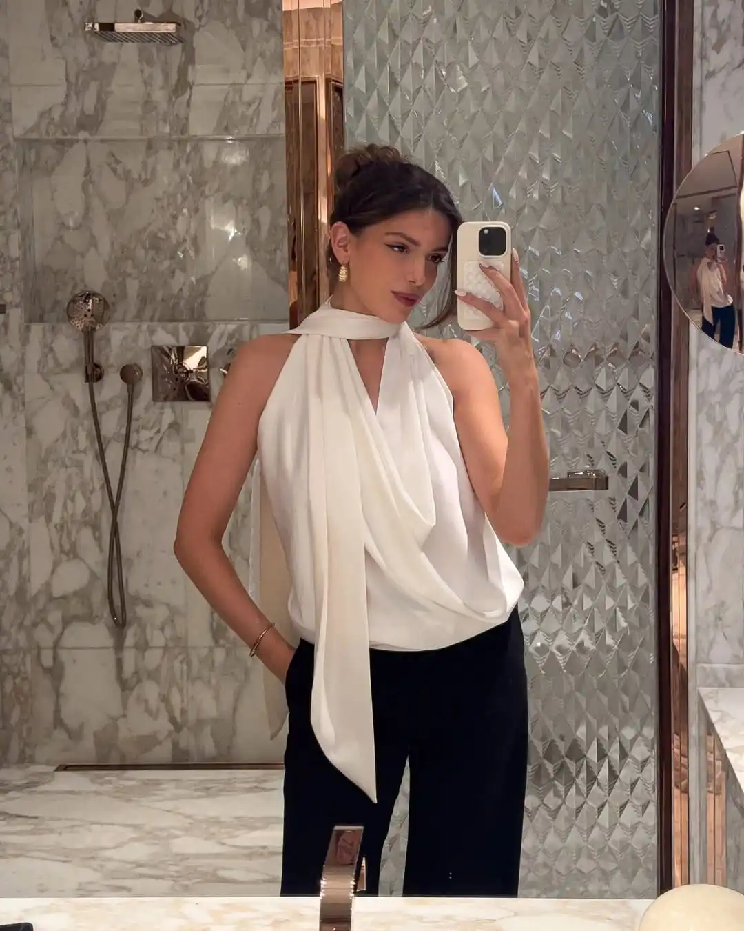 25+ Casual Valentine’s Day Outfits for Date Night, Brunch, and Everything in Between