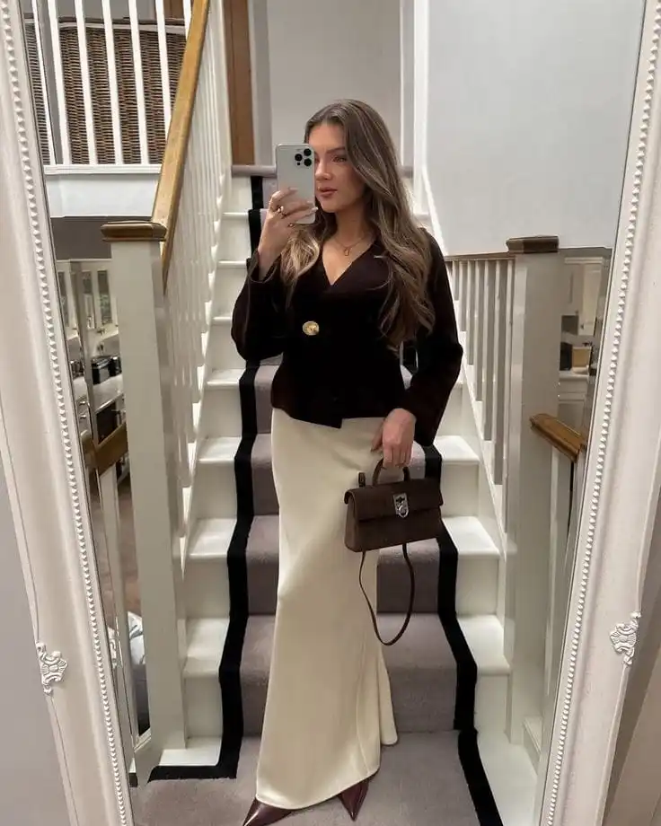 25+ Casual Valentine’s Day Outfits for Date Night, Brunch, and Everything in Between