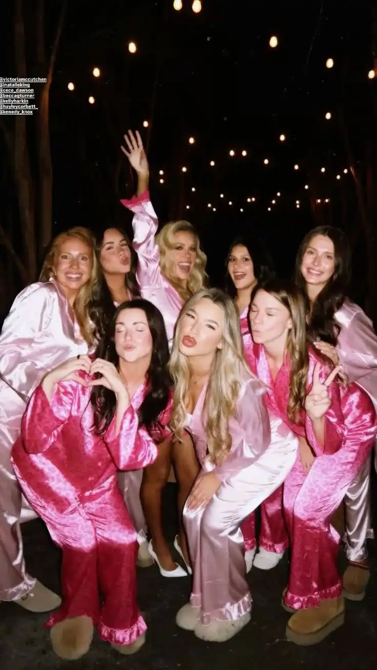 25+ Glam Galentine’s Party Outfits That Are Fun, Flirty, and Totally Insta-Worthy