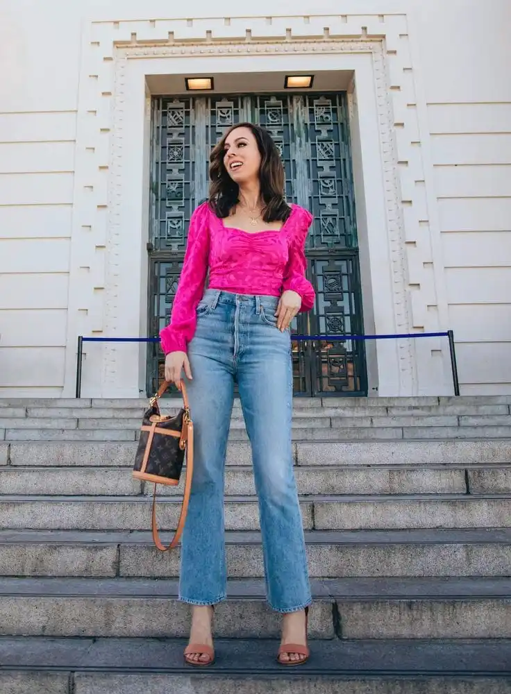 30+ Adorable Valentine’s Day Outfits That Are Too Chic Not to Try!