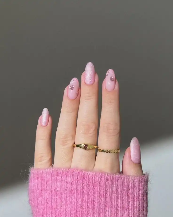 50+ Simple Valentine’s Day Nails for a Cute, Effortless, Romantic Look