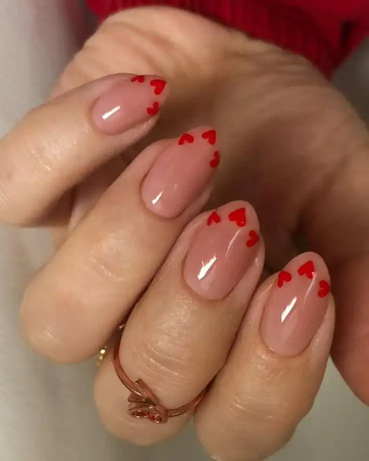 50+ Simple Valentine’s Day Nails for a Cute, Effortless, Romantic Look