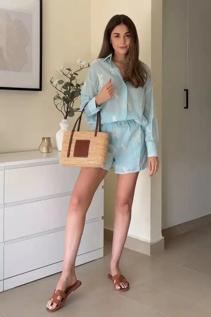 25+ Spring Break Outfits for Warm Weather, Sunshine, and Endless Photos