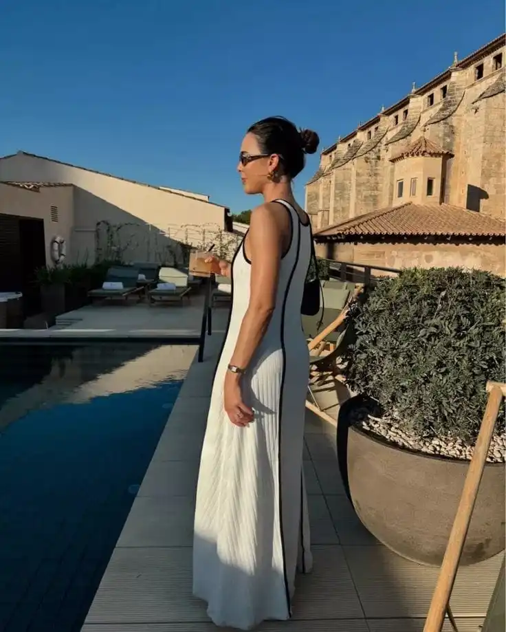 25+ Spring Break Outfits for Warm Weather, Sunshine, and Endless Photos