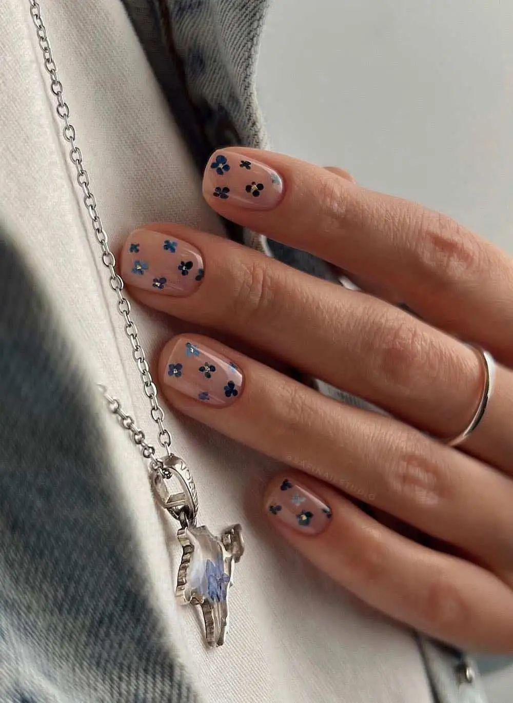30+ Simple Spring Nails That Feel Fresh, Soft, and Effortlessly Pretty