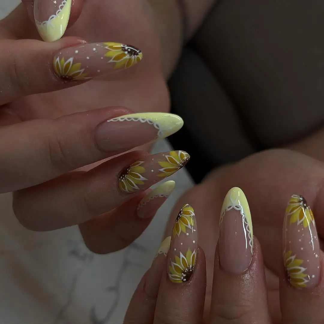 25+ Sunflower Nails That Bring Instant Summer Cheer
