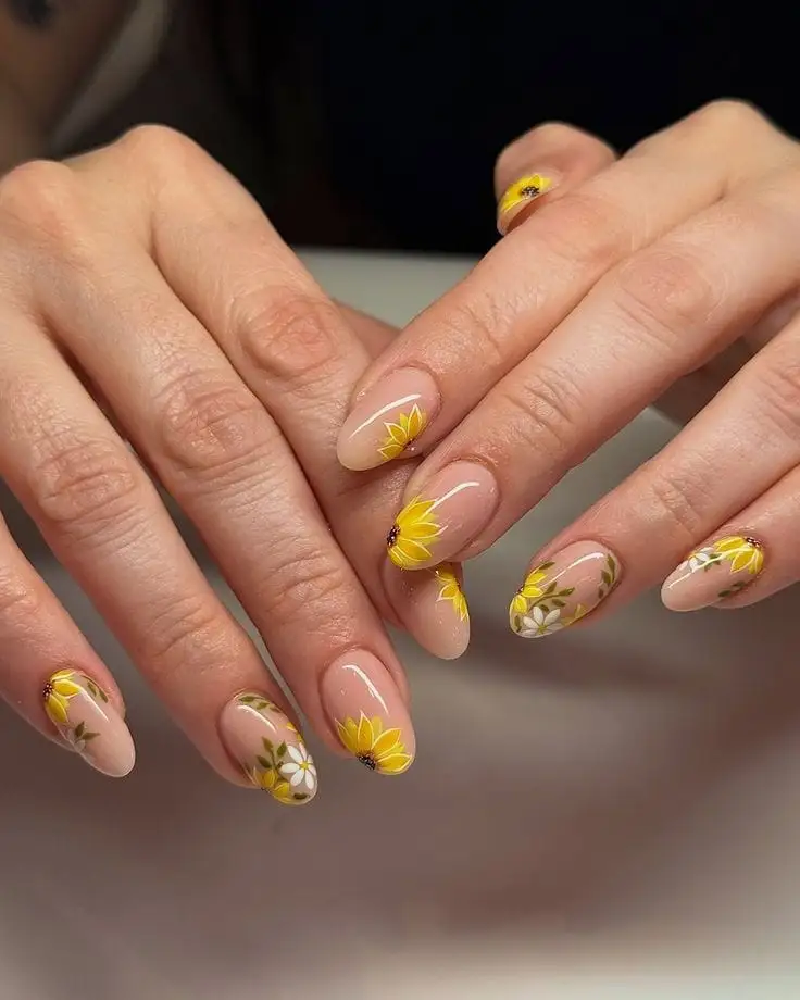 25+ Sunflower Nails That Bring Instant Summer Cheer