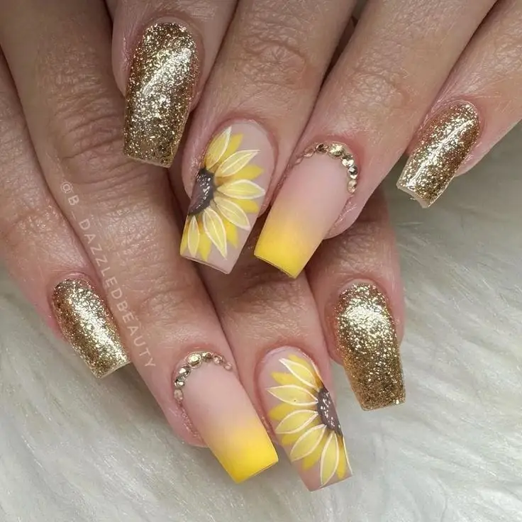 25+ Sunflower Nails That Bring Instant Summer Cheer