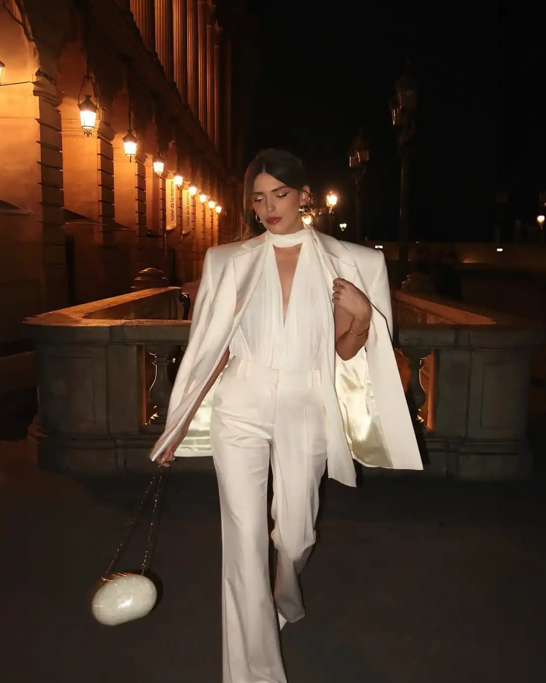 25+ Valentine’s Day Outfits for the Perfect Date Night Look