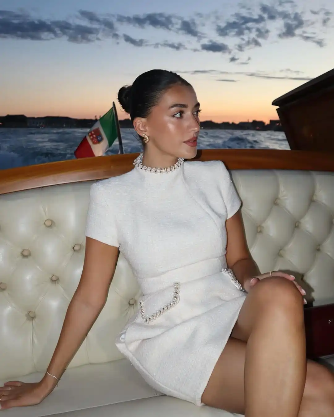 25+ Valentine’s Day Outfits for the Perfect Date Night Look