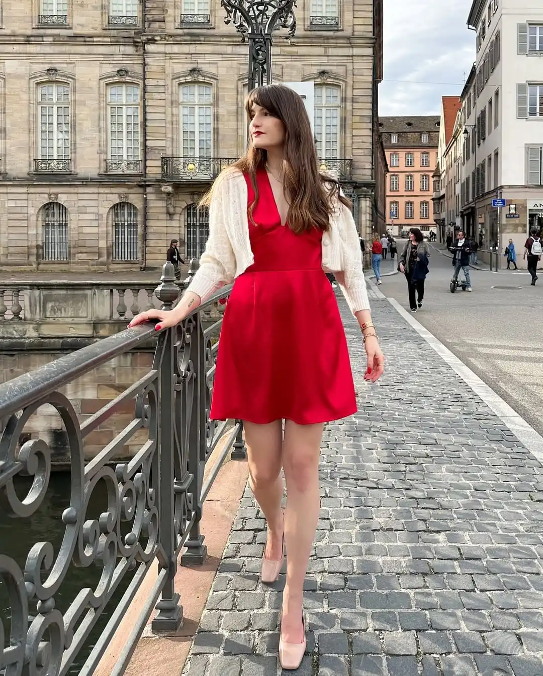 25+ Valentine’s Day Outfits for the Perfect Date Night Look