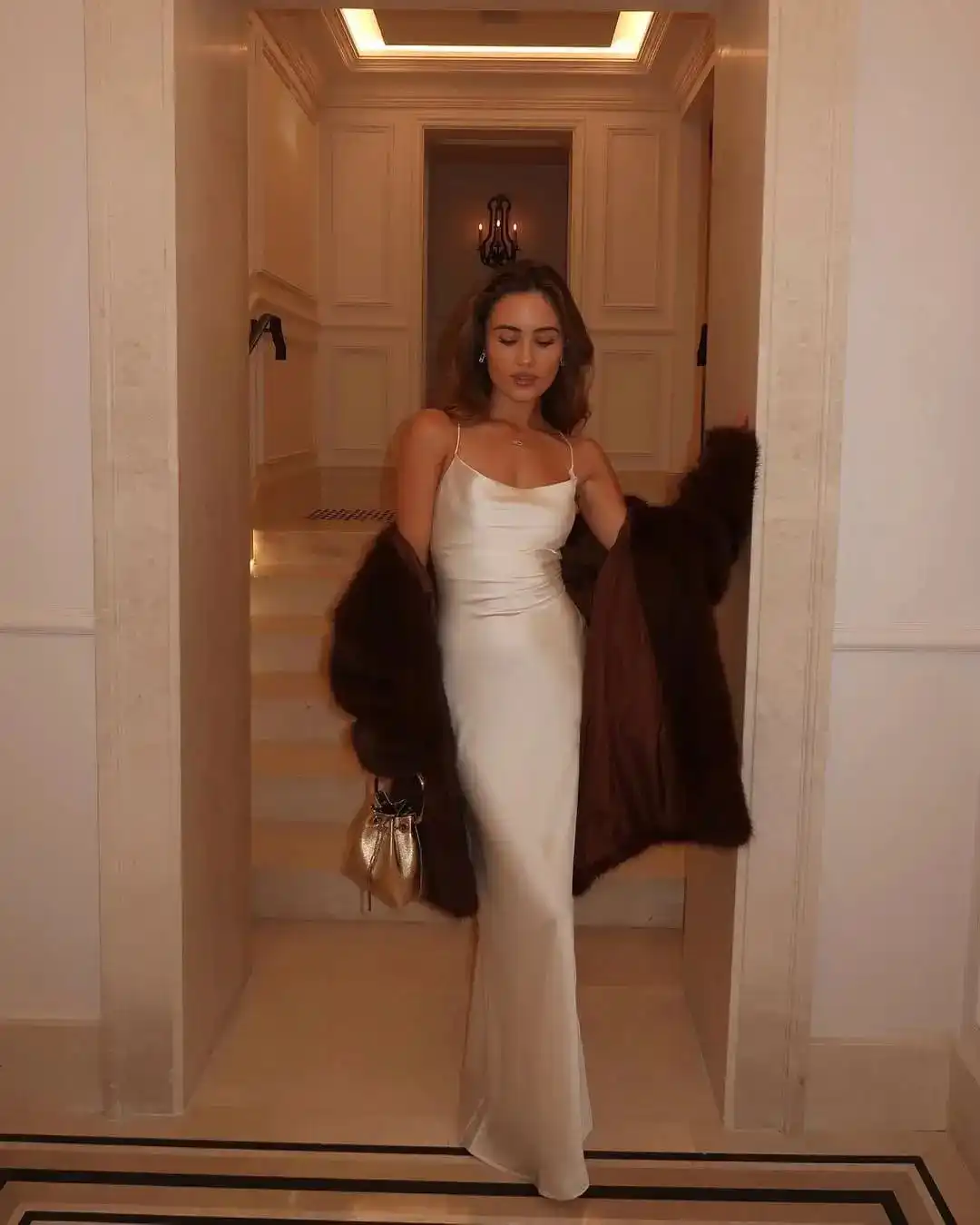 25+ Valentine’s Day Outfits for the Perfect Date Night Look