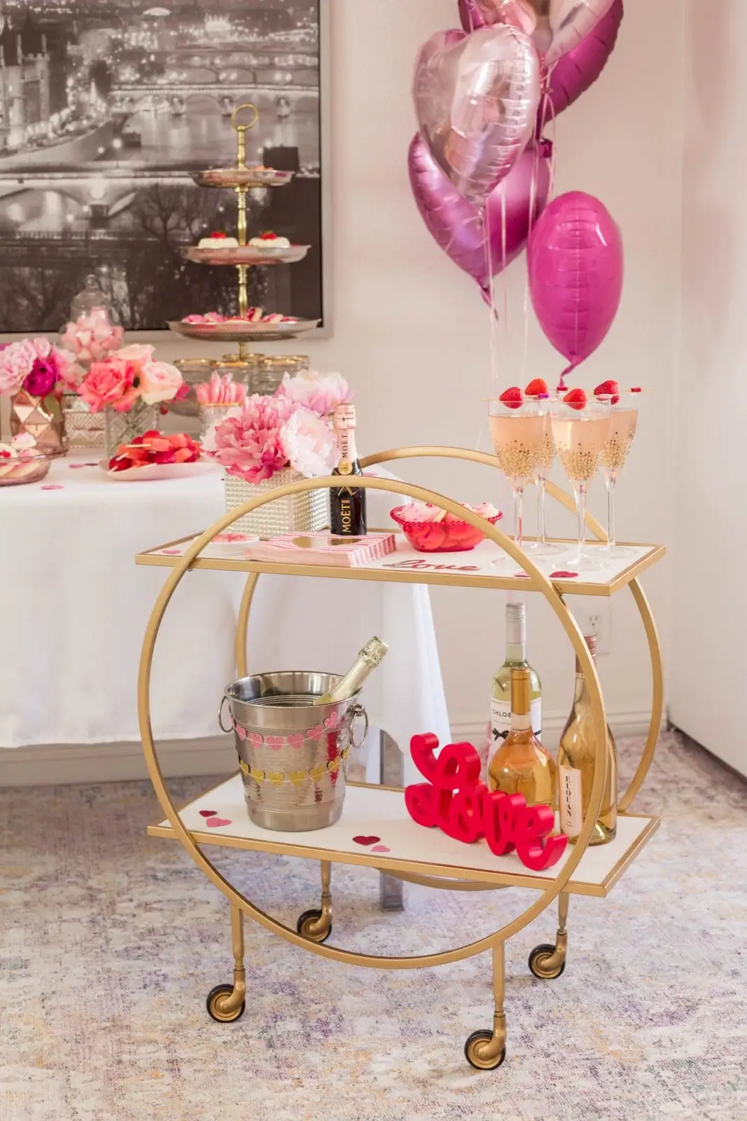 35 Mesmerizing Valentine’s Day Decorations for a Romantic Touch