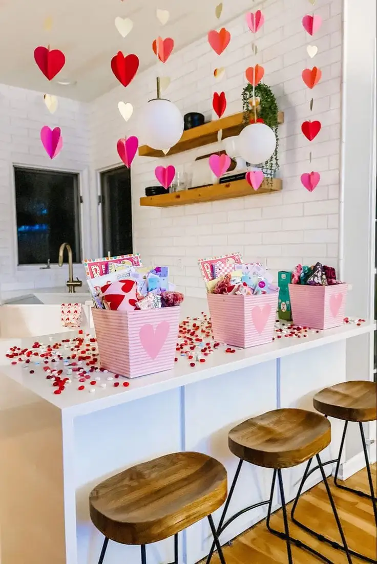 35 Mesmerizing Valentine’s Day Decorations for a Romantic Touch