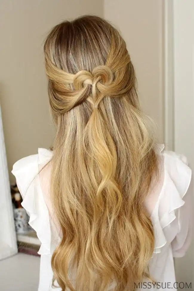 20+ Valentine’s Hairstyles That Are Romantic, Easy, and Totally Date-Night Ready