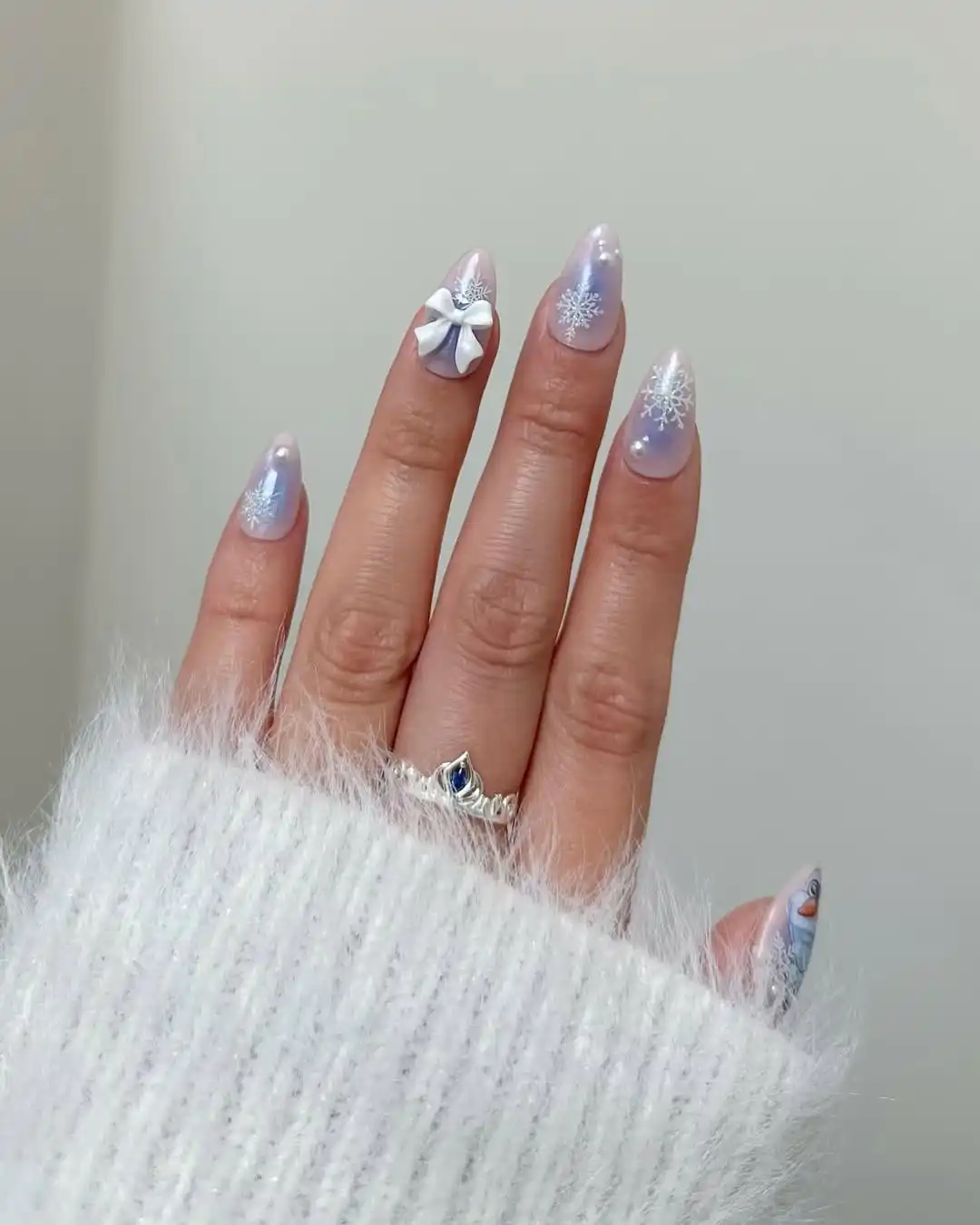 30+ Cute Disney Nails for a Magical Manicure