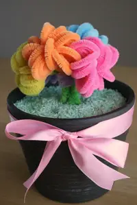 20 Easy & Colorful Pipe Cleaner Flowers