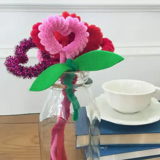 20 Easy & Colorful Pipe Cleaner Flowers