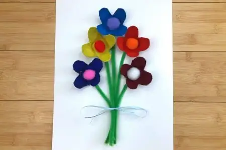 20 Easy & Colorful Pipe Cleaner Flowers