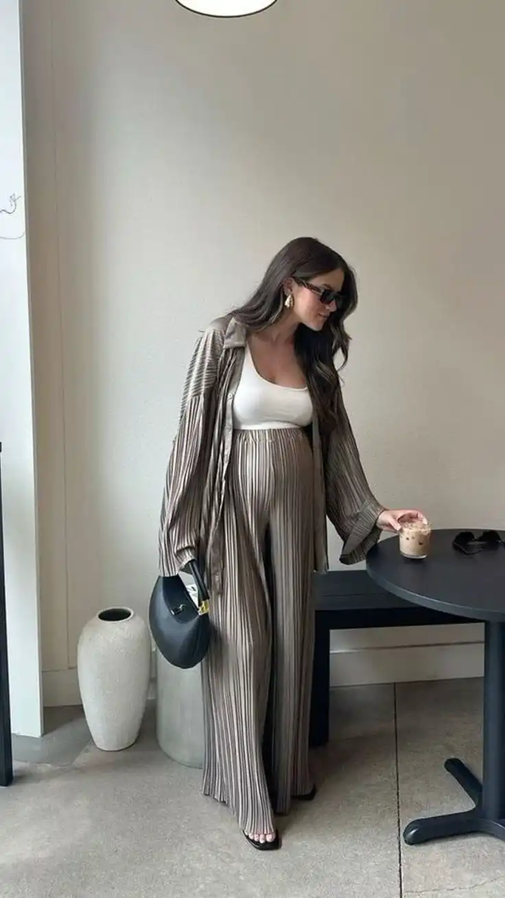 30+ Spring Pregnancy Outfits for an Effortless and Stylish Maternity Glow