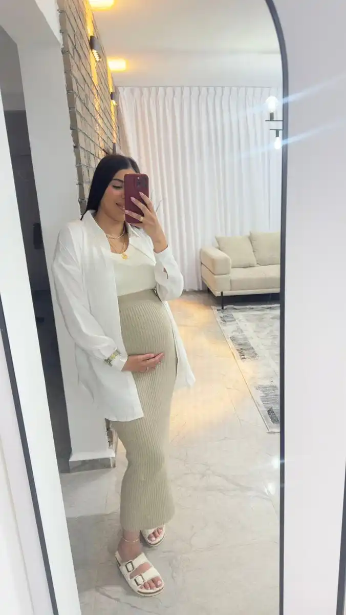 30+ Spring Pregnancy Outfits for an Effortless and Stylish Maternity Glow