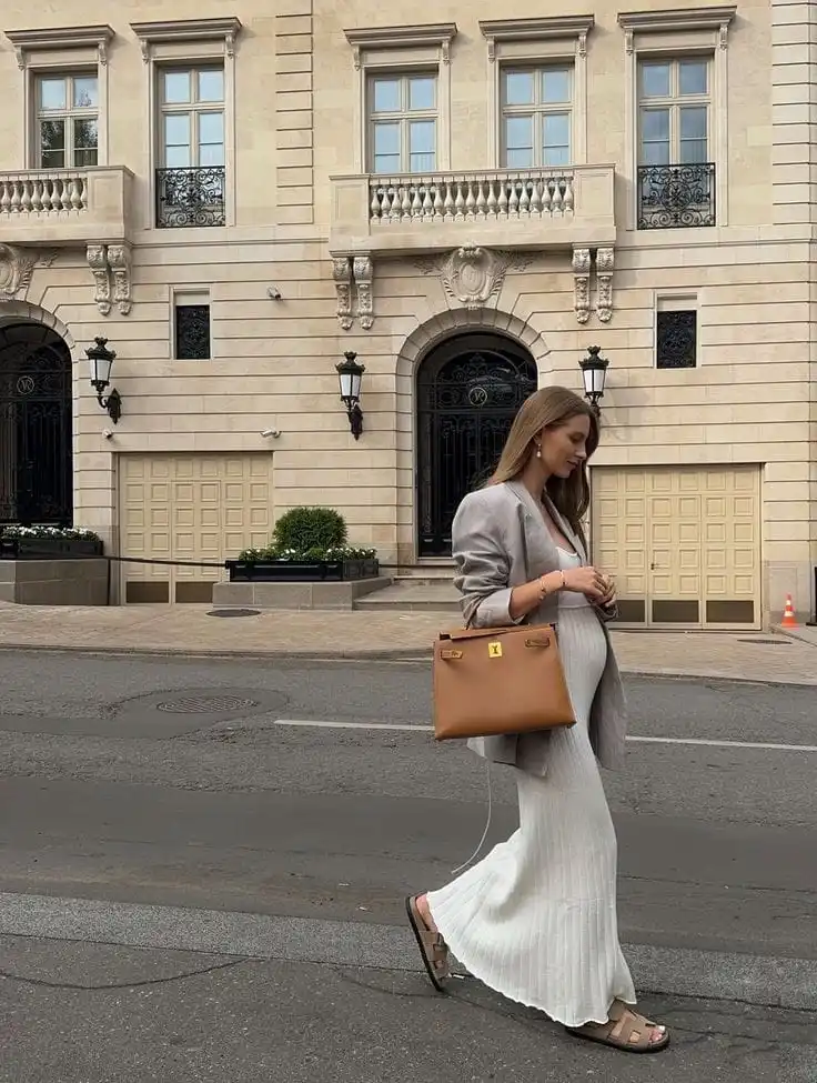 30+ Spring Pregnancy Outfits for an Effortless and Stylish Maternity Glow